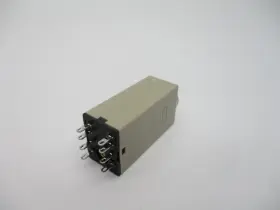 KNOX08002893-H3Y-2 INDUSTRIAL MRO Omron Unmp #3