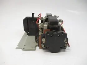 KNOX090071638-CR305B1 INDUSTRIAL MRO General Electric Unmp #2