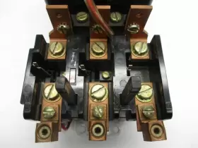 MROS08005801-8502SEO2V02S INDUSTRIAL MRO Square Unmp #3