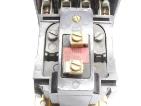 MROS10098847-700-BR400A1 INDUSTRIAL MRO Allen Bradley Unmp #3