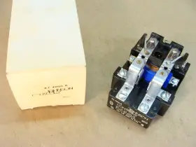 KZ-4000-8 JOHNSON CONTROLS Relay