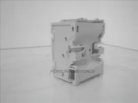 048-84 LEGRAND Distribution Block Modula #3