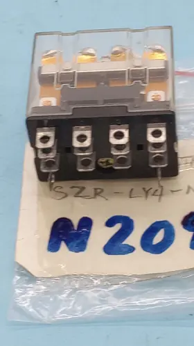 SZR-LY4-N1-DC24V LG INDUSTRIES Zr Power Relay Socket