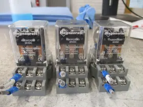 Magnecraft A283xcx293 Relay 24vdc Coil With Base Lot Of 3 Used