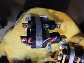 360NO24D18 MDI Contactor Pole #2