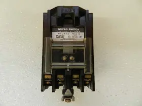 RYCA40 MICRO SWITCH Relay Vac