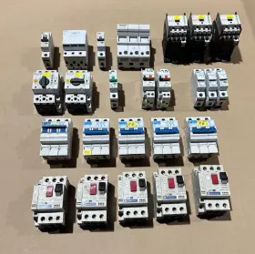 GV2-M16 SIEMENS Big Relays Fuse Holders Breakers Siei Moeller