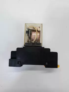 10763 OMRON Relay Socket #2