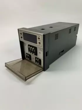 E5K-95CA OMRON Temperature Controller #3