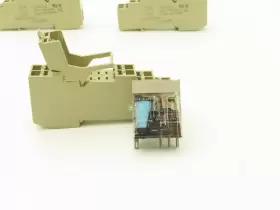 G2R2SND1 OMRON Relay Base #3