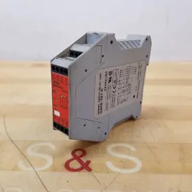 G9SB-301-D OMRON Safety Relay Unit Vac
