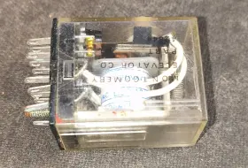 MY4-UA-007054 OMRON Relay