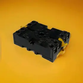 P2CF-08-E OMRON Relay Base