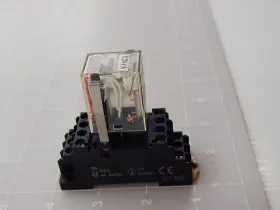 PYF14A-E OMRON Power Relay Socket #3