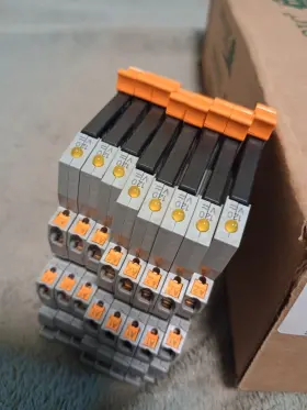 2900280 PHOENIX CONTACT Relay Socket