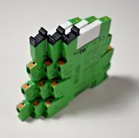 2900304 PHOENIX CONTACT Plc Relay Vdc