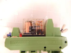 UMK-22-REL24-21-21 PHOENIX CONTACT Relay Module #3