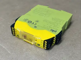 751104 PILZ Pnoz Relay