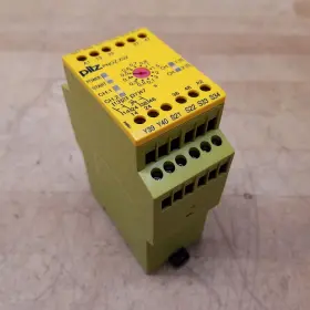 PN0ZXV23 PILZ Safety Relay Dual Channel Contacts