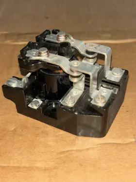 PRD-11AG0-240 POTTER BRUMFIELD Power Relay Box