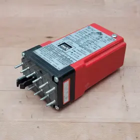 PRS11021 RED LION CONTROLS Switch Relay