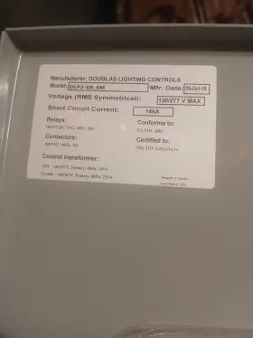 DLP2-8R-SM S-M Douglas Lighting Control Litepak Panel