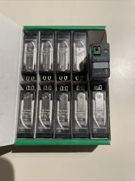 781XAXRM4L-120A SCHNEIDER ELECTRIC Box