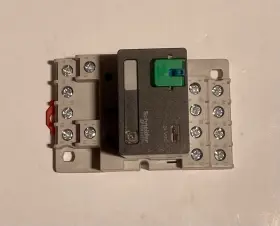 784XDXM4L-24D SCHNEIDER ELECTRIC Relay Base