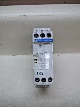 RM4UA32MW SCHNEIDER ELECTRIC Voltage Relay