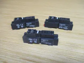 RPZF1 SCHNEIDER ELECTRIC Relay Socket Pack