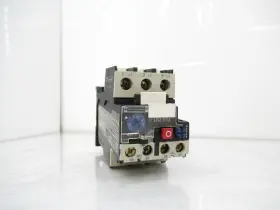 LR2-D1304 SCHNEIDER Overload Relay Adapter Terminal Block #2