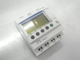 B121BD SCHNEIDER Smart Relay Zelio Logic