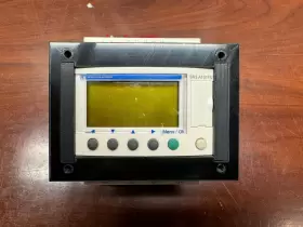 SR2A101FU SCHNEIDER Smart Relay Compart Plc Controller Panel
