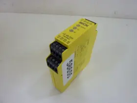 UE4820S3D2 SICK Safety Relay
