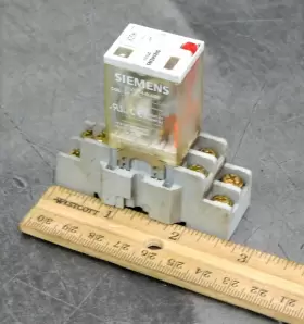 3TX7114-5LC03 SIEMEN Relay Socket Base #2