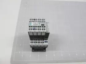 3RH1131-2BD40 SIEMENS Control Relay Block