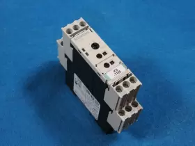 3RP1505-1BP30 SIEMENS Timing Relay