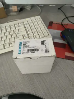 3RT1024-1BB40 SIEMENS Contactor Box Up