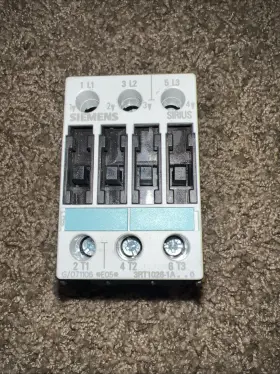 3RT1026-1A SIEMENS Contactor Box