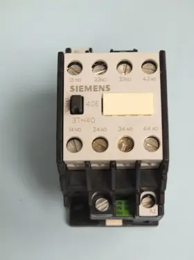 3TH4040 SIEMENS Cat Control Relay Pole