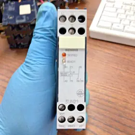 3UN2100-0CN7 SIEMENS Thermistor Relay Module