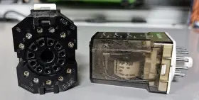 RP700 SIEMENS Relay Po Pin Coil Socket