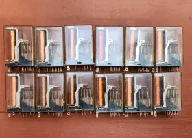 V23013-B0019-C110 SIEMENS Relays