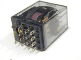 V23100V7213F110 SIEMENS Relay