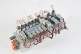 VQZ115-5L01 SMC Valve Port Manifold