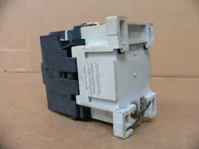 CA3-9-01 SPRECHER SCHUH Contactor #2