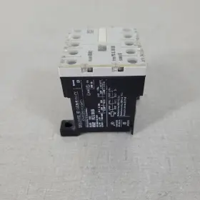 8501-PR3.22-E SQUARE Relay Pole