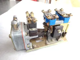 31017-17572-54 SQUARE D Pneumatic Timing Relay
