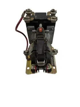 4373-S11 SQUARE D Pneumatic Timing Relay Switch