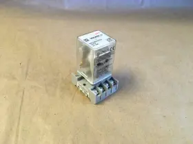 8501KPD12V53 SQUARE D Vdc Relay Allen Bradley Base